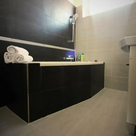 Apartman Nadrazni *